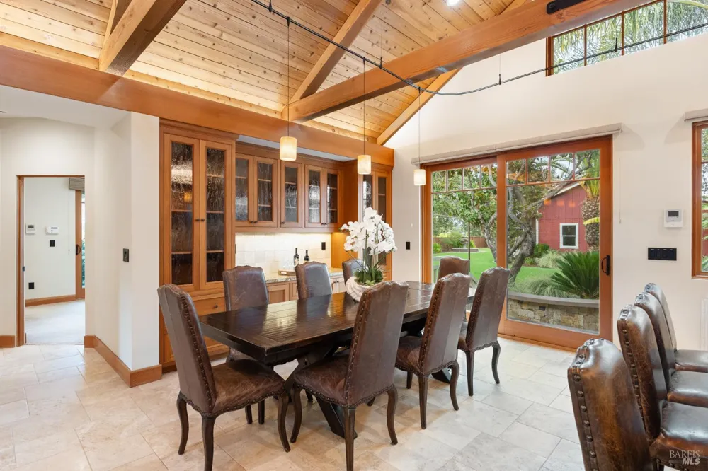 1636 Abramson Road Santa Rosa, CA 95401