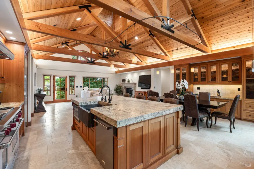 1636 Abramson Road Santa Rosa, CA 95401