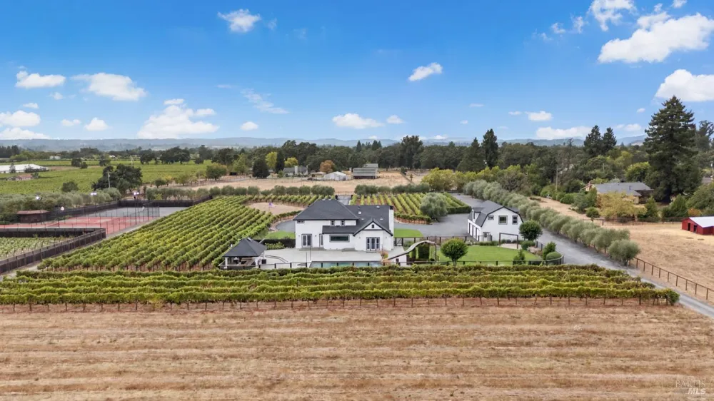 1626 Abramson Road Santa Rosa, CA 95401
