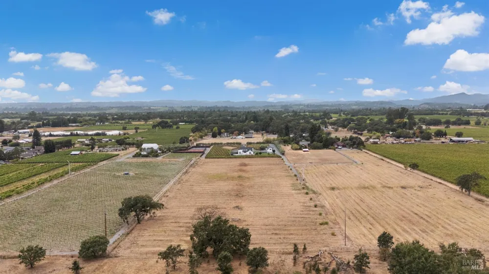 1626 Abramson Road Santa Rosa, CA 95401