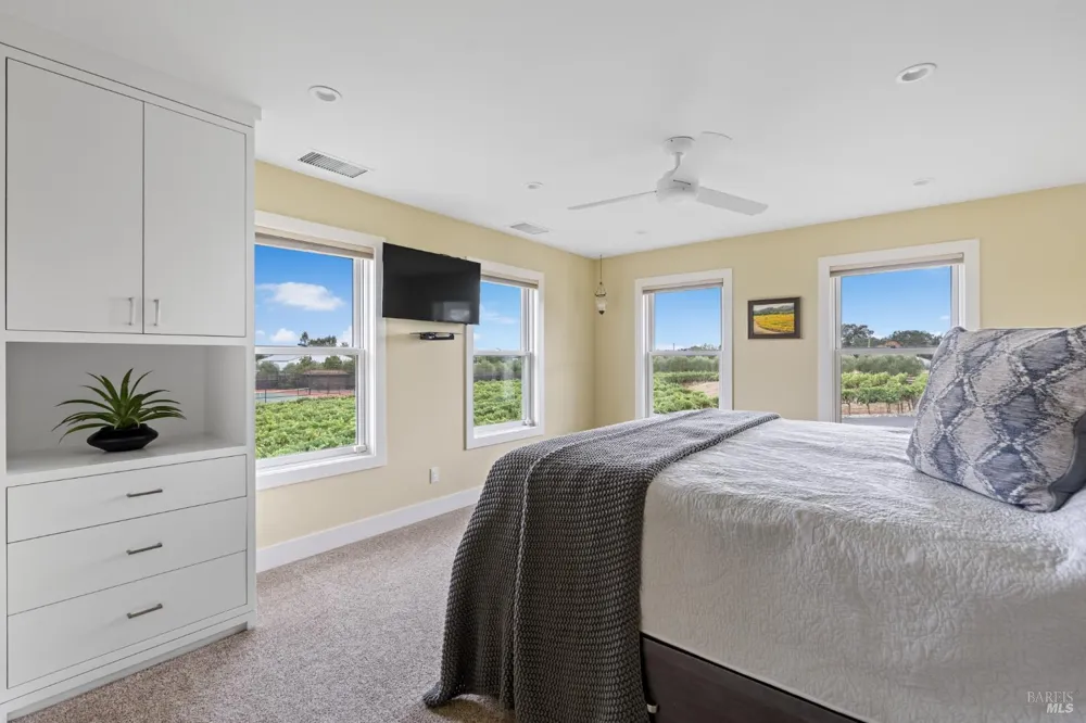 1626 Abramson Road Santa Rosa, CA 95401