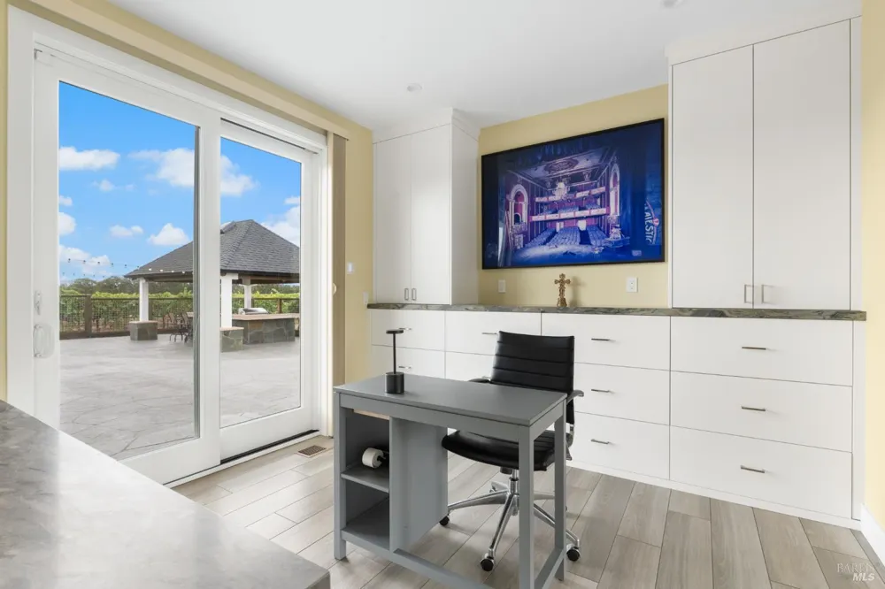 1626 Abramson Road Santa Rosa, CA 95401