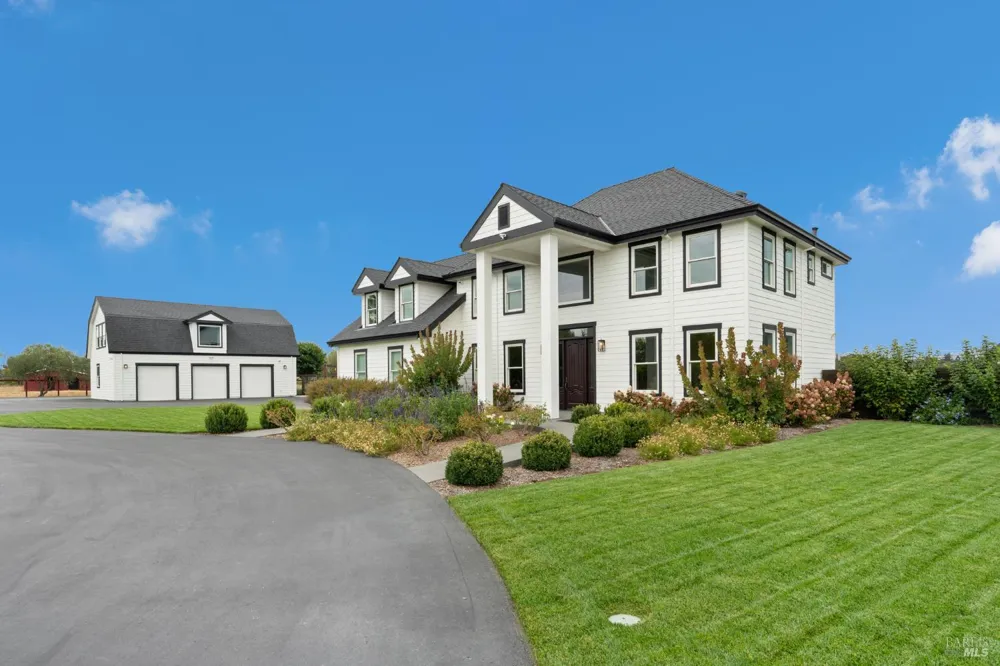 1626 Abramson Road Santa Rosa, CA 95401