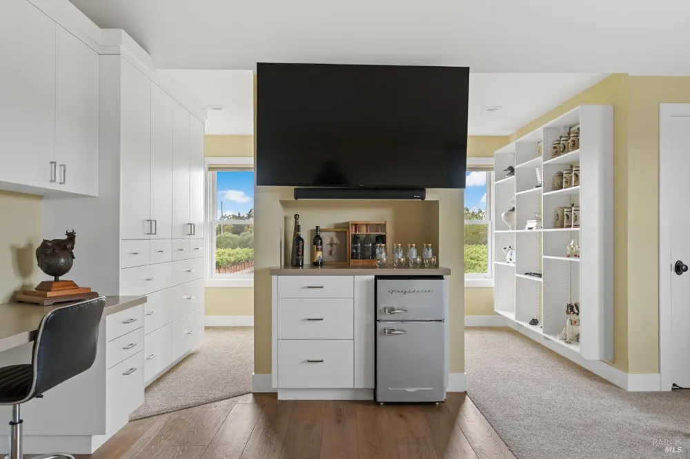 1626 Abramson Road Santa Rosa, CA 95401