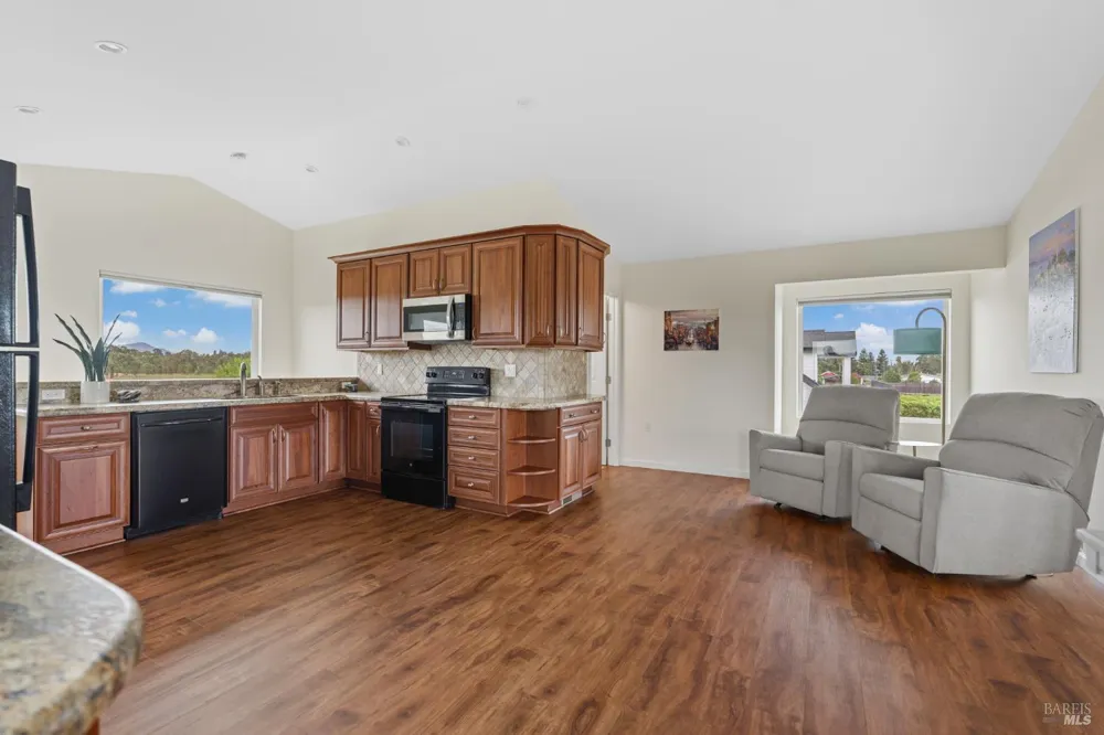 1626 Abramson Road Santa Rosa, CA 95401