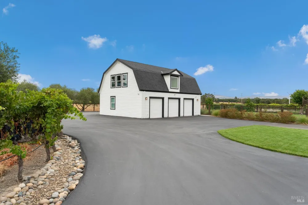 1626 Abramson Road Santa Rosa, CA 95401
