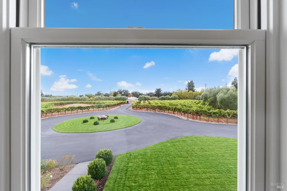 1626 Abramson Road Santa Rosa, CA 95401