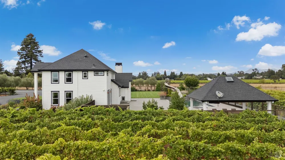 1626 Abramson Road Santa Rosa, CA 95401