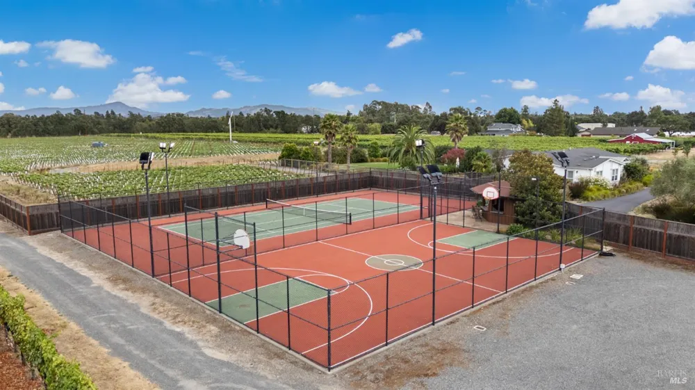 1626 Abramson Road Santa Rosa, CA 95401
