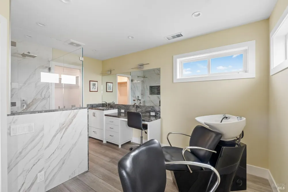 1626 Abramson Road Santa Rosa, CA 95401