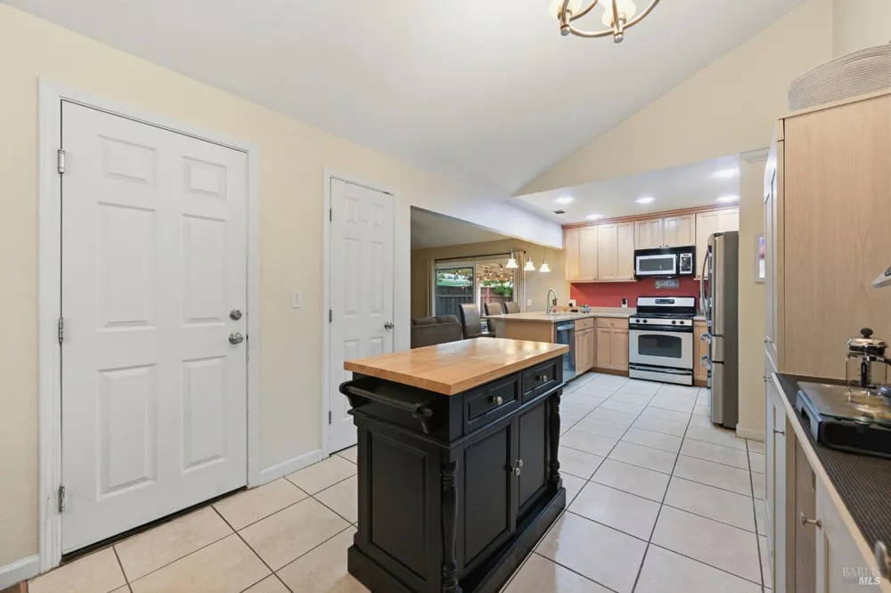 4127 Via La Paz Napa, CA 94558