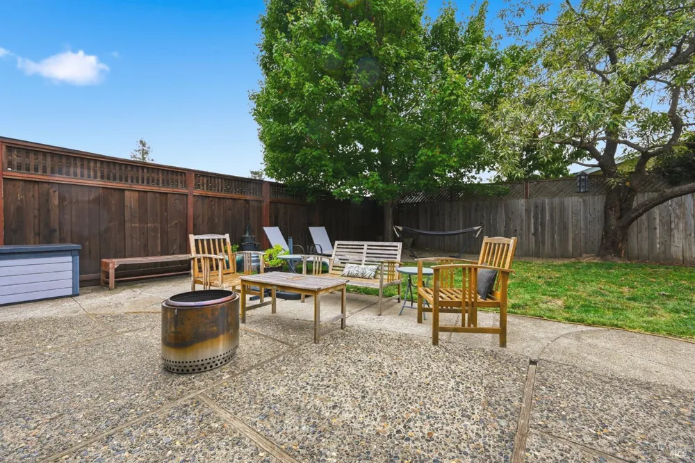 4127 Via La Paz Napa, CA 94558