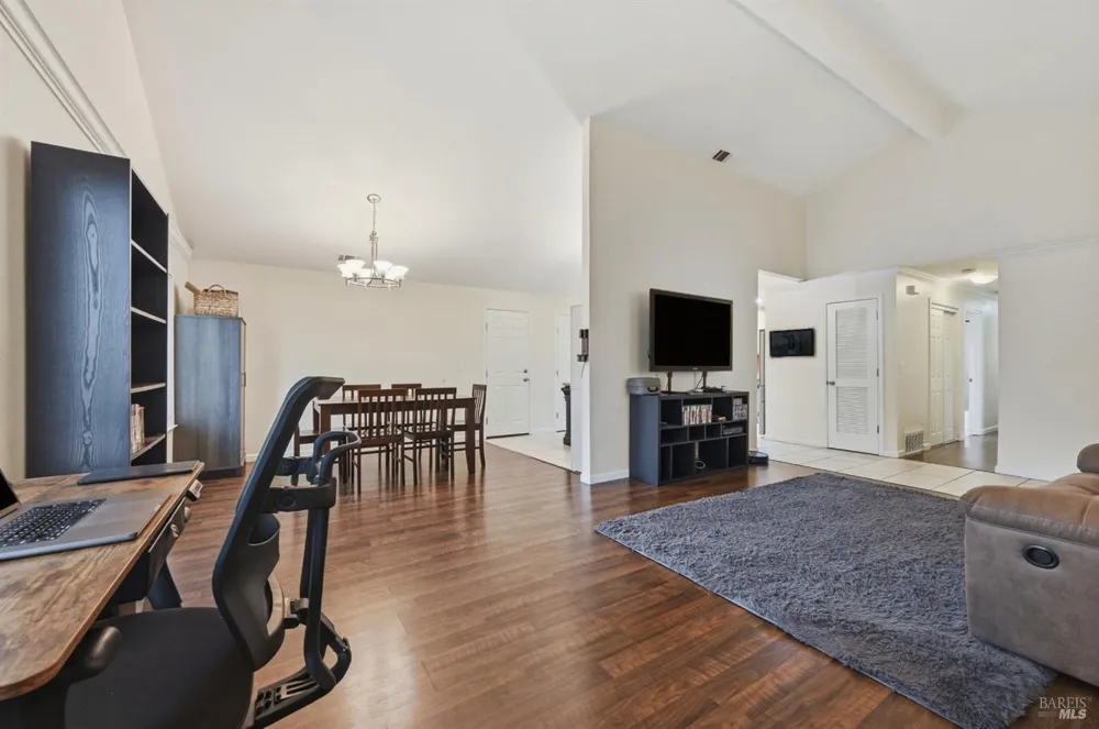 4127 Via La Paz Napa, CA 94558
