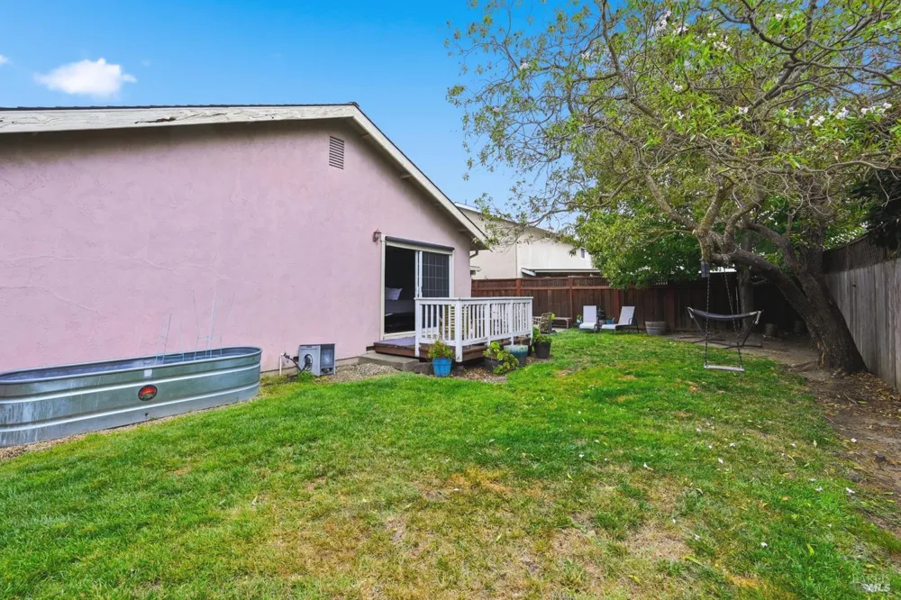 4127 Via La Paz Napa, CA 94558