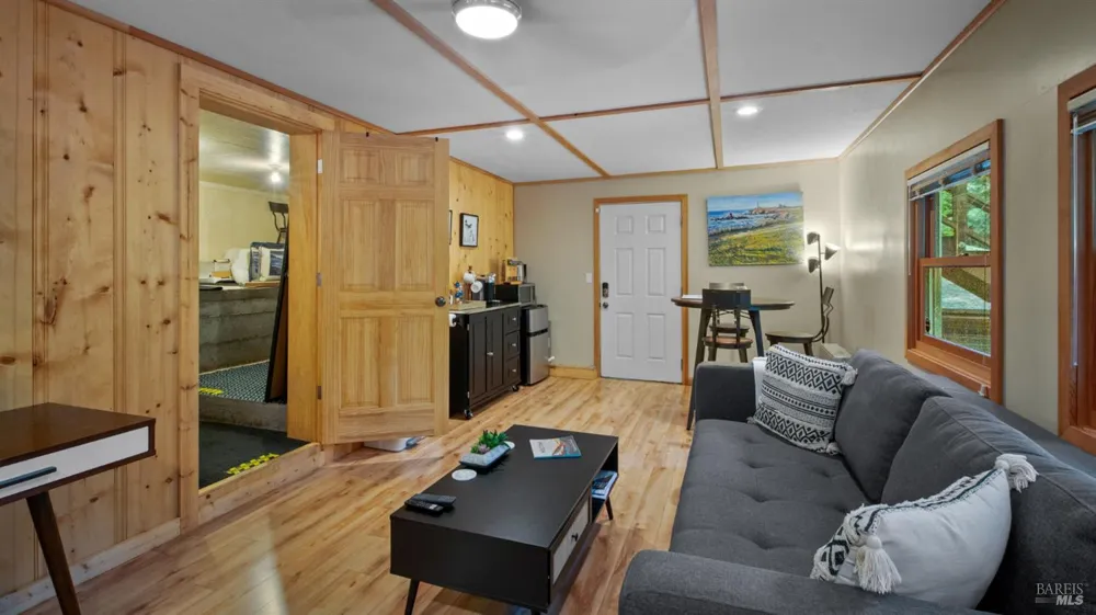 16775 Neeley Road Guerneville, CA 95446