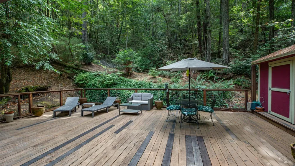 16775 Neeley Road Guerneville, CA 95446