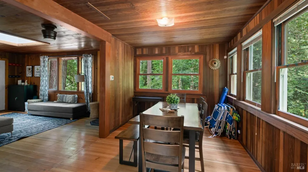 16775 Neeley Road Guerneville, CA 95446