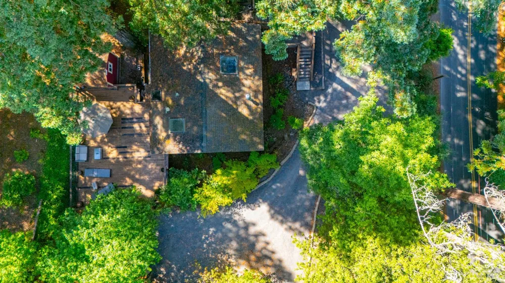 16775 Neeley Road Guerneville, CA 95446