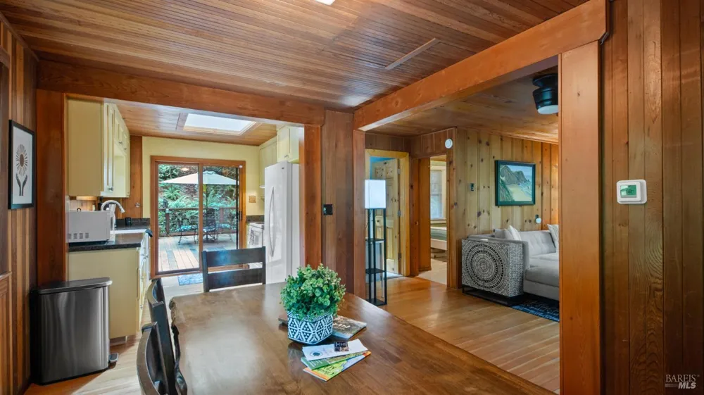 16775 Neeley Road Guerneville, CA 95446