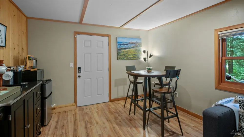 16775 Neeley Road Guerneville, CA 95446
