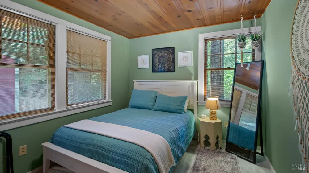 16775 Neeley Road Guerneville, CA 95446
