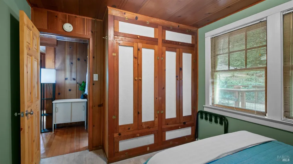 16775 Neeley Road Guerneville, CA 95446