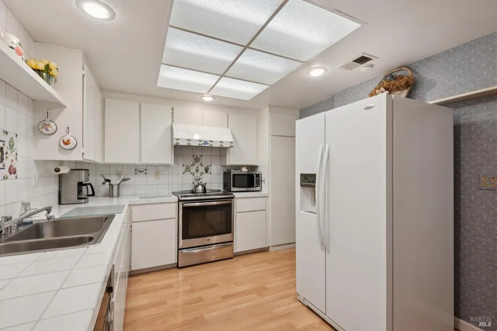 37 Prairie Falcon Drive Novato, CA 94949