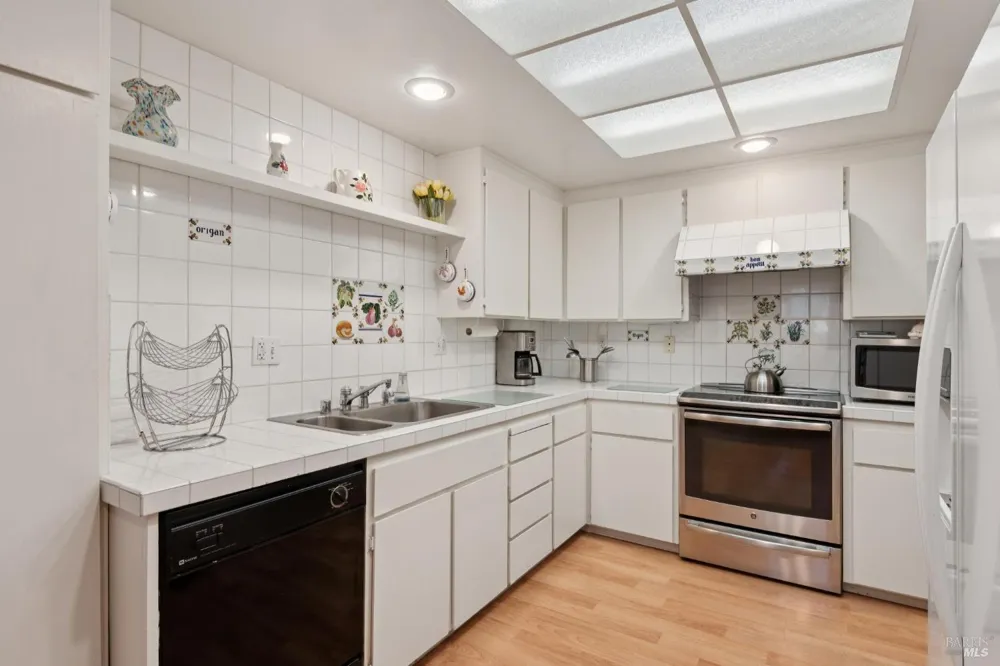 37 Prairie Falcon Drive Novato, CA 94949