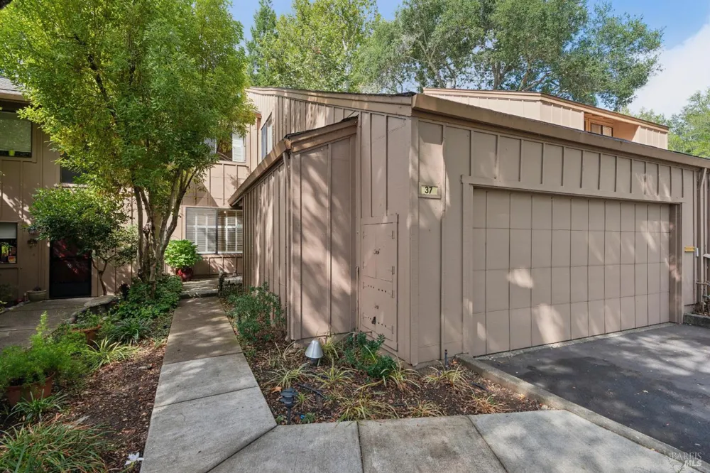 37 Prairie Falcon Drive Novato, CA 94949