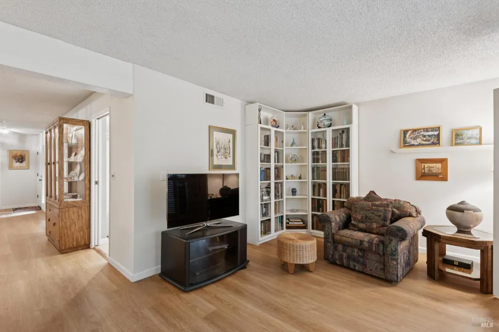 37 Prairie Falcon Drive Novato, CA 94949