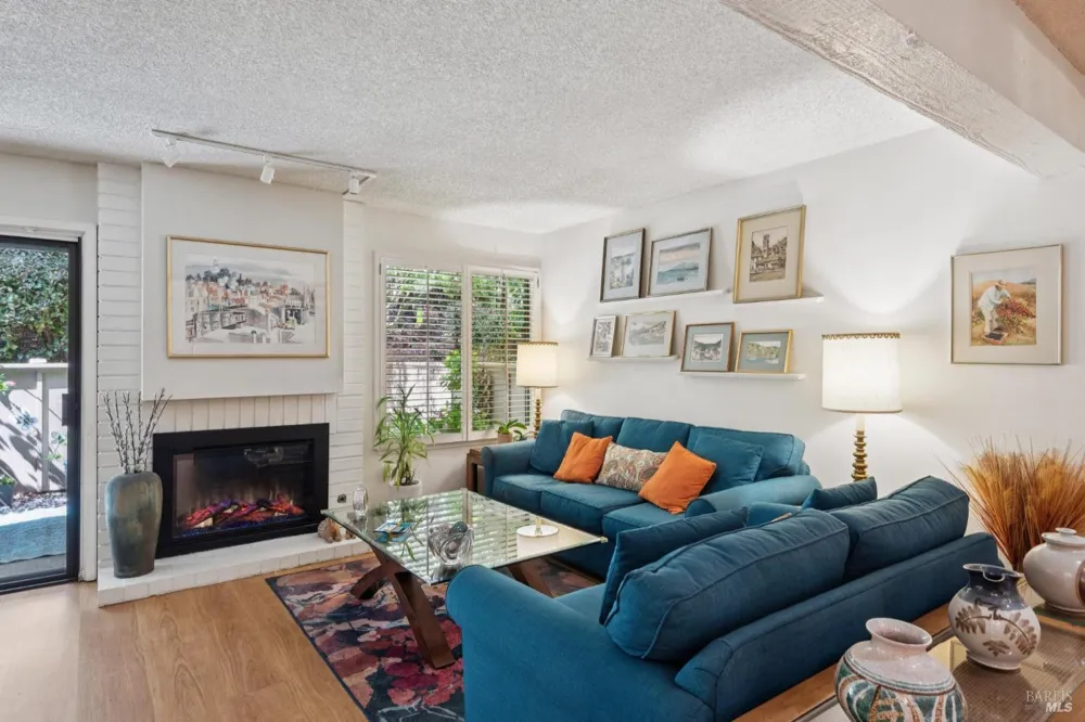 37 Prairie Falcon Drive Novato, CA 94949