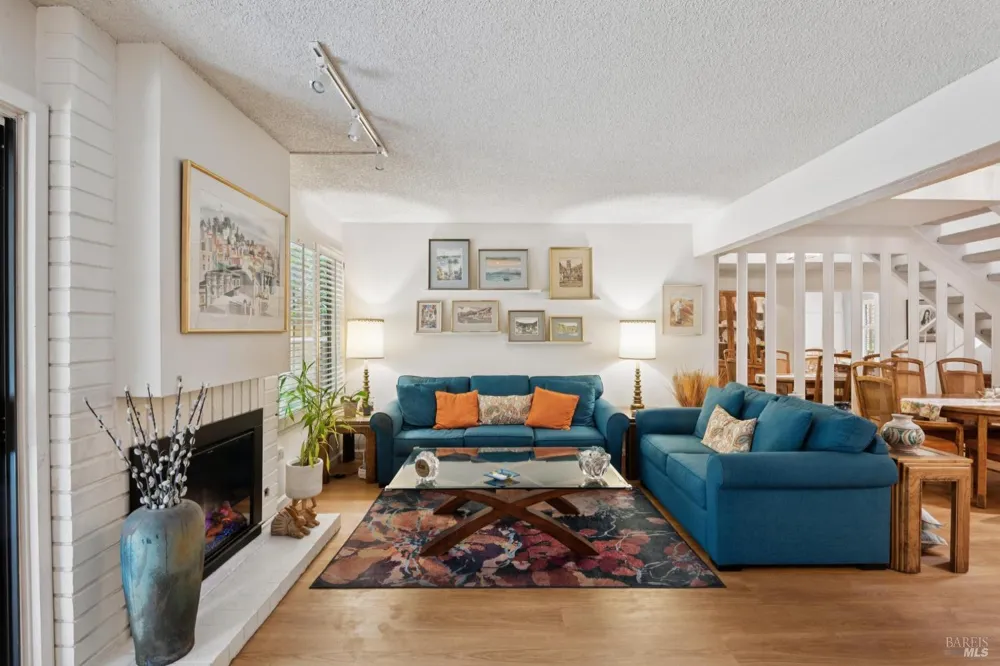37 Prairie Falcon Drive Novato, CA 94949