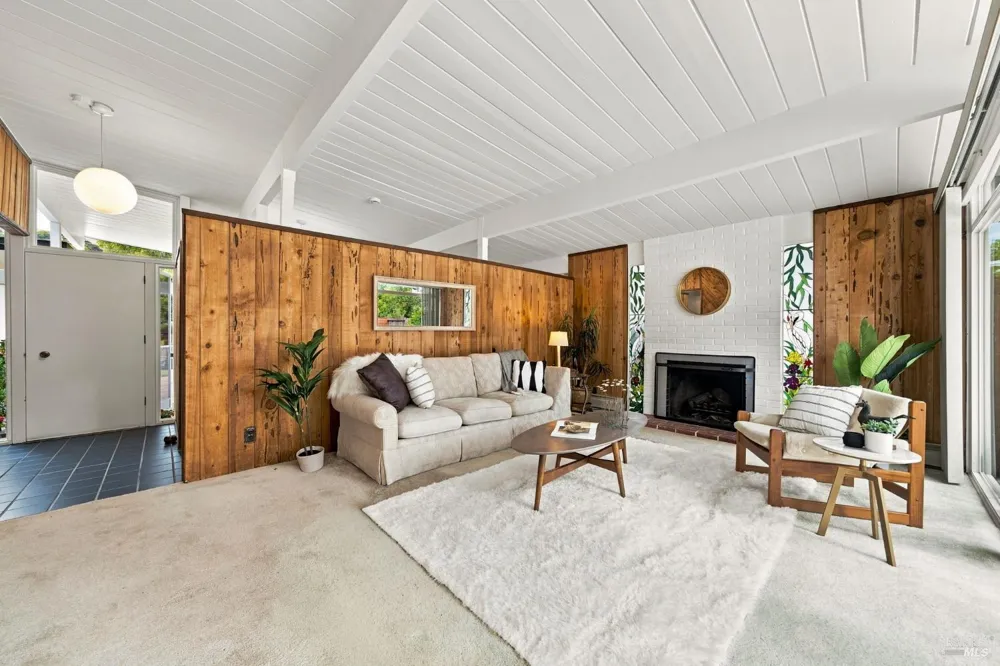 913 Appleberry Drive San Rafael, CA 94903