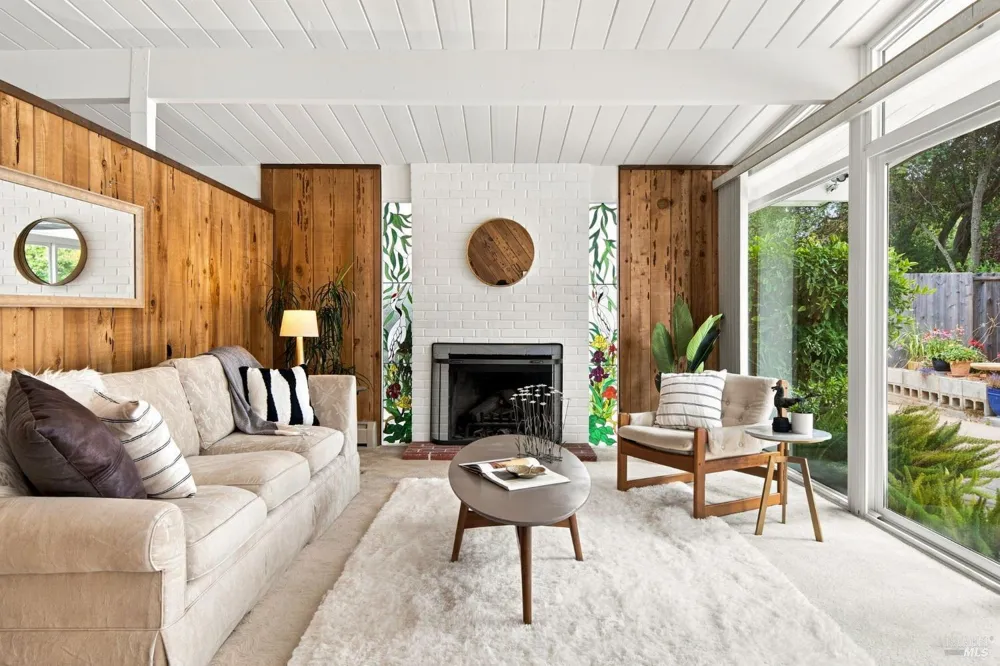 913 Appleberry Drive San Rafael, CA 94903