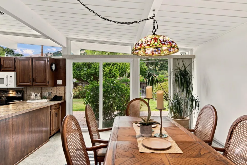 913 Appleberry Drive San Rafael, CA 94903
