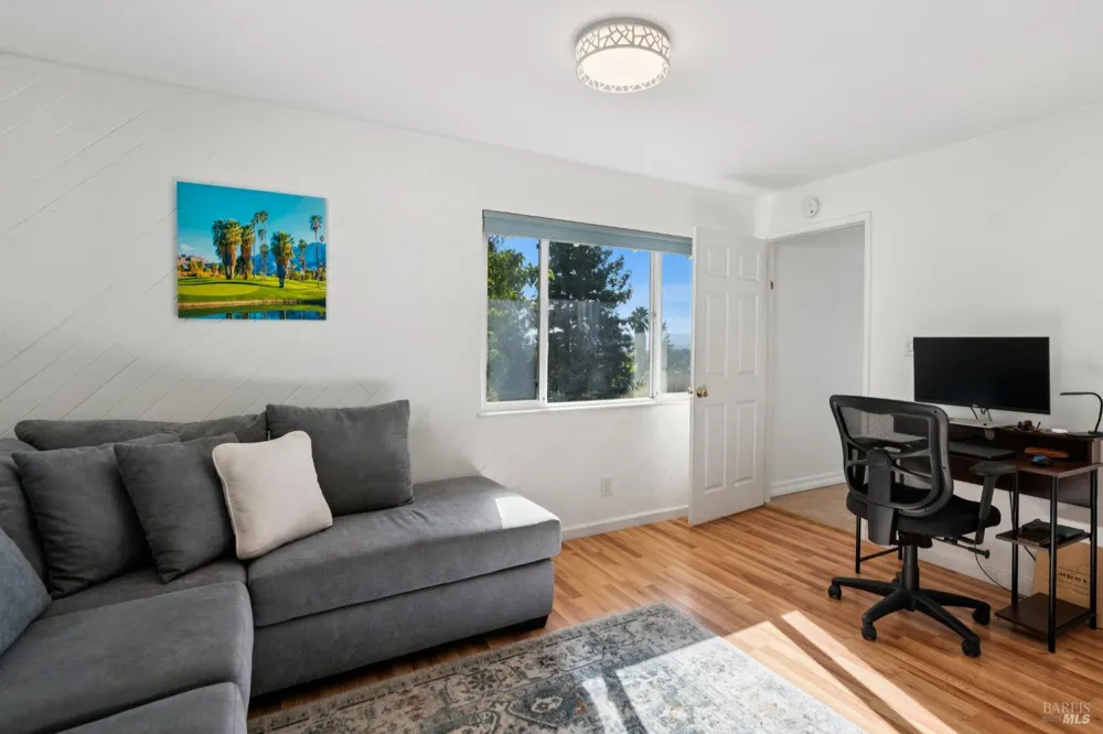 4322 Oakridge Lane Penngrove, CA 94951