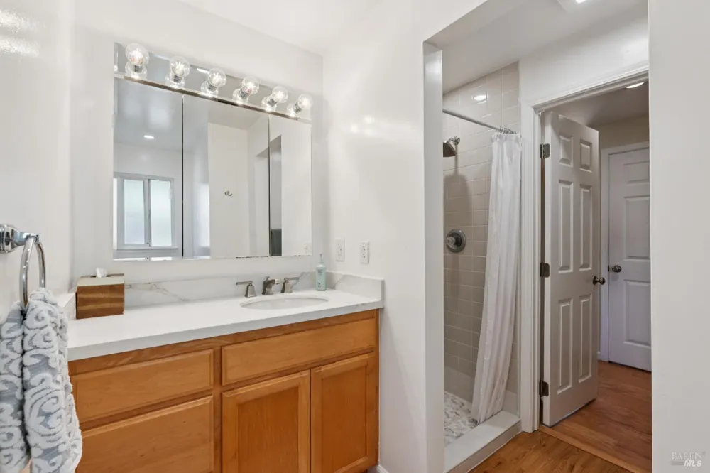 4322 Oakridge Lane Penngrove, CA 94951
