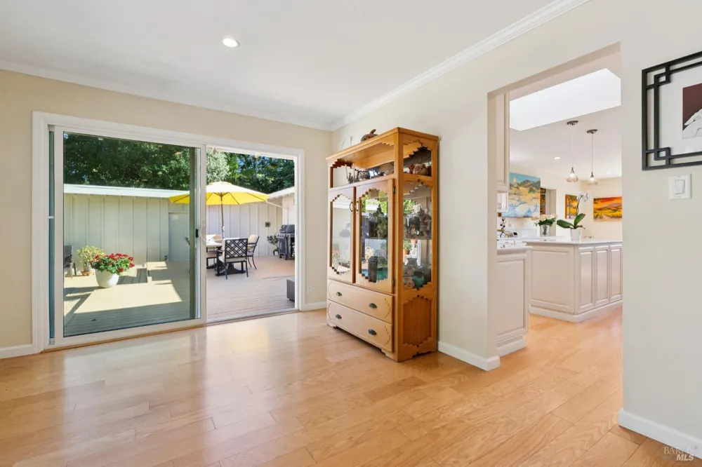 4322 Oakridge Lane Penngrove, CA 94951