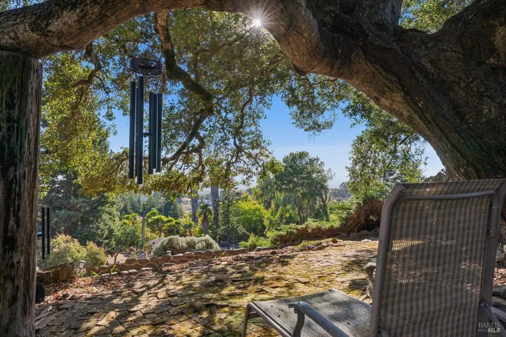 4322 Oakridge Lane Penngrove, CA 94951