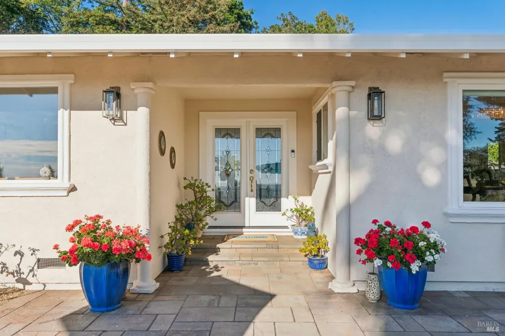 4322 Oakridge Lane Penngrove, CA 94951