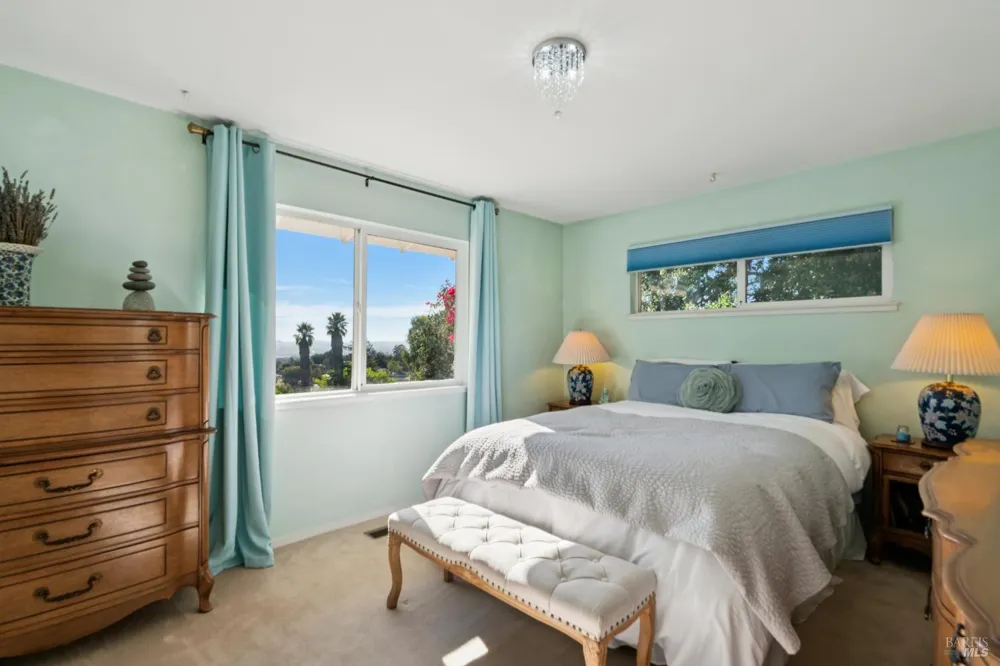 4322 Oakridge Lane Penngrove, CA 94951