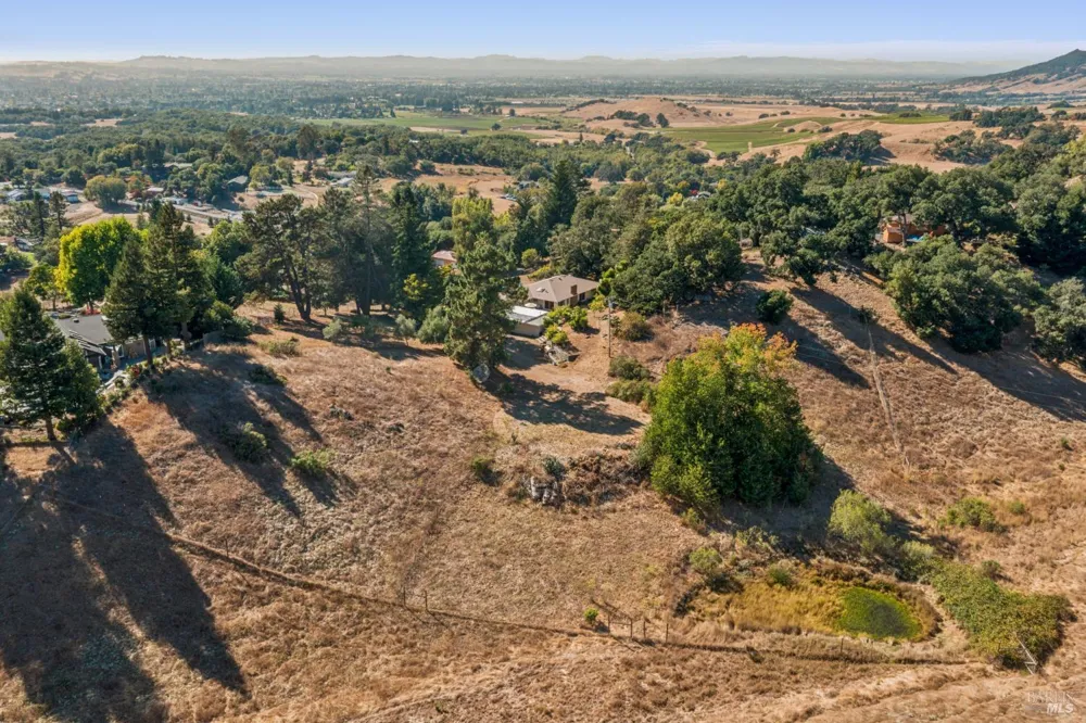 4322 Oakridge Lane Penngrove, CA 94951