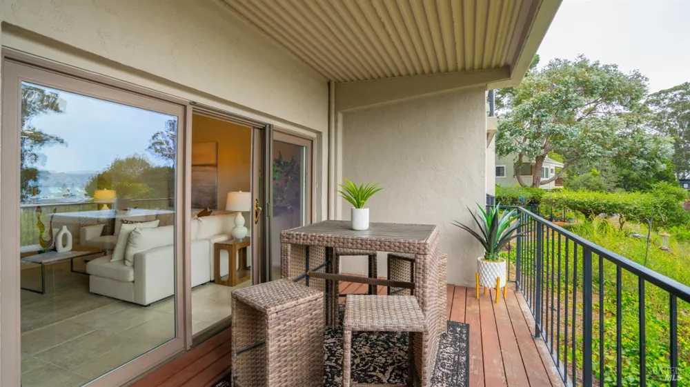 80 Lincoln Drive ##1C Sausalito, CA 94965