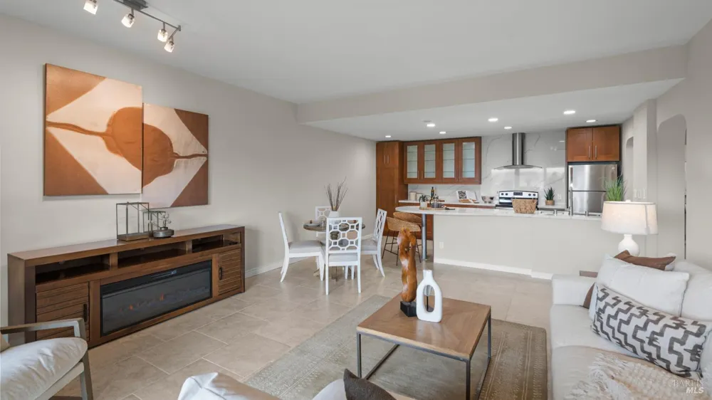 80 Lincoln Drive ##1C Sausalito, CA 94965