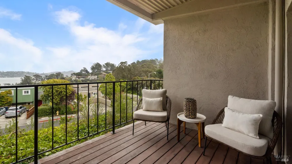 80 Lincoln Drive ##1C Sausalito, CA 94965