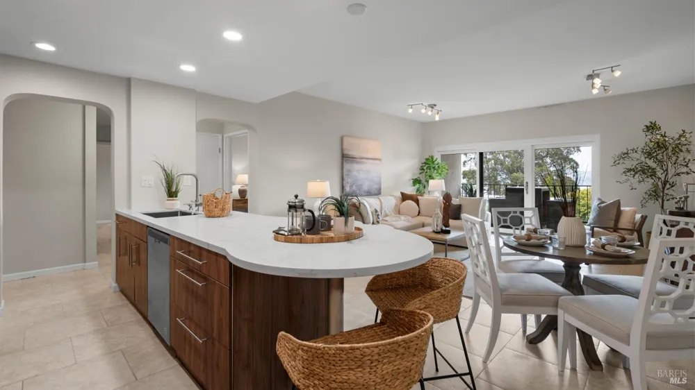 80 Lincoln Drive ##1C Sausalito, CA 94965