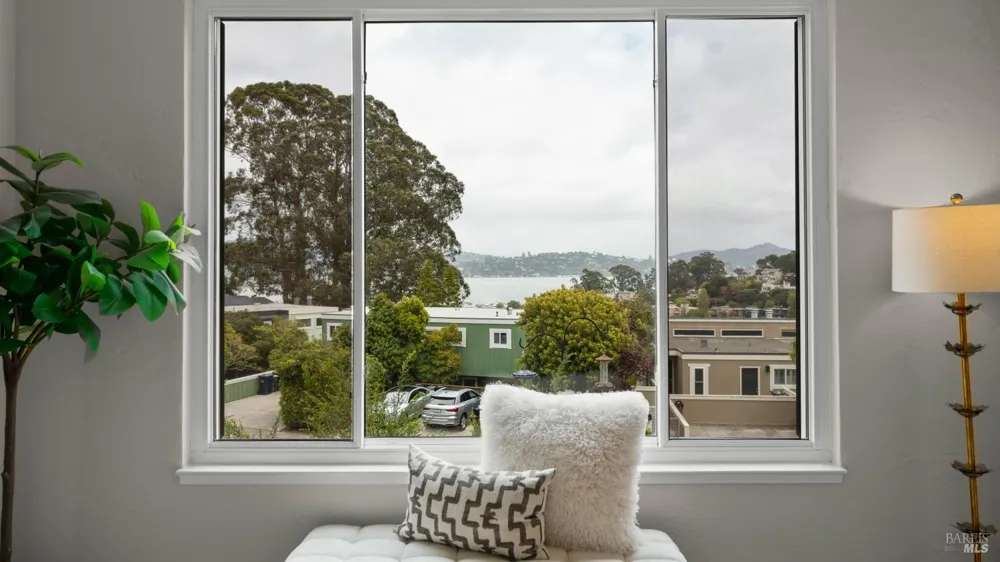 80 Lincoln Drive ##1C Sausalito, CA 94965