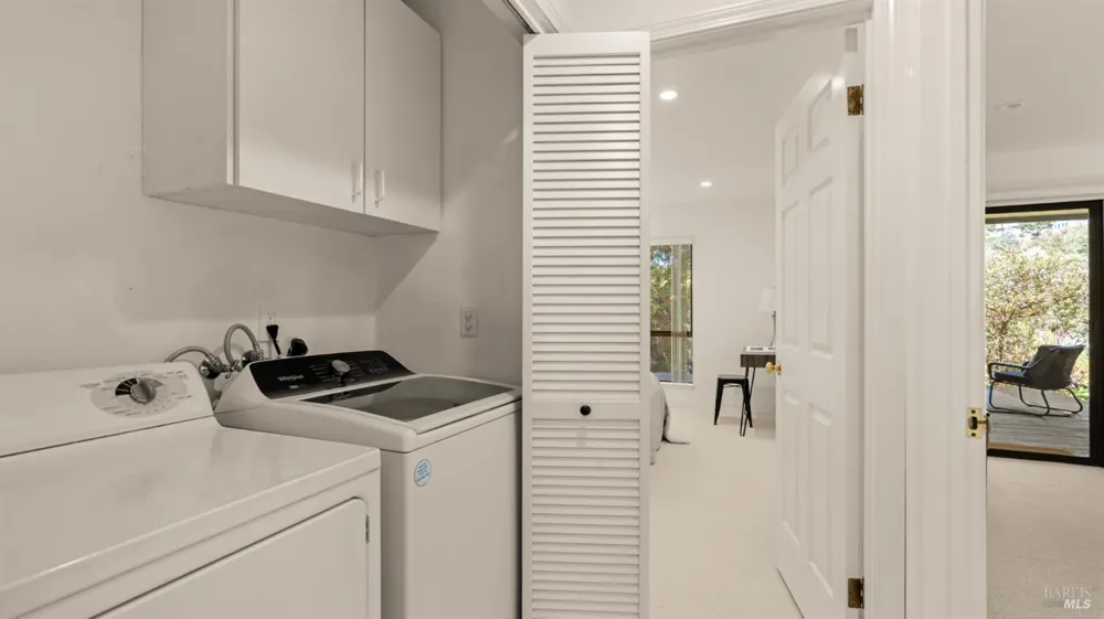 89 Eucalyptus Knoll Street Mill Valley, CA 94941