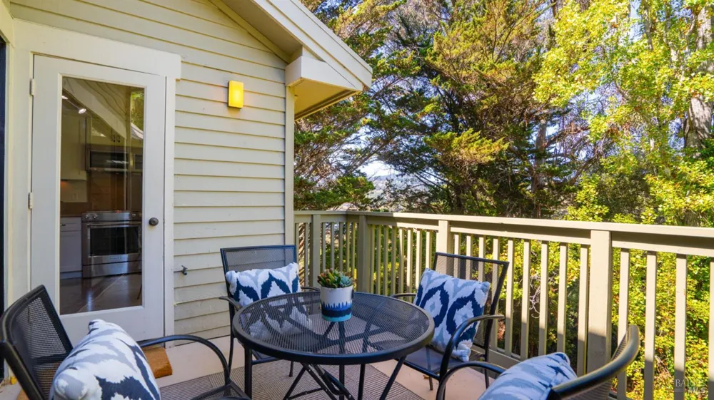 89 Eucalyptus Knoll Street Mill Valley, CA 94941