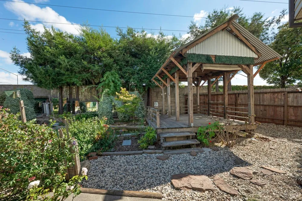 1008 Santa Clara Lane Petaluma, CA 94954
